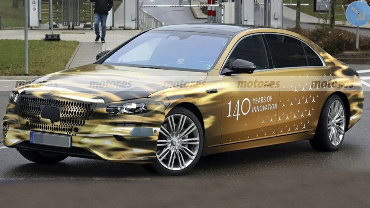 新款奔驰S级要来了！外观内饰都有调整，还是百万级豪车？