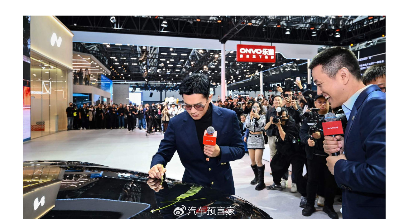 乐道均价超越凯迪拉克：“听劝”的新势力，夺走了旧豪华的定价权