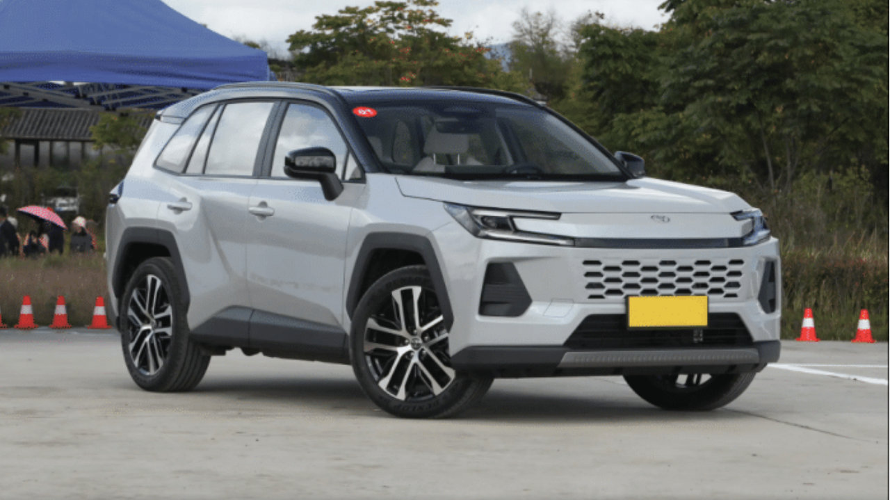 售16.98万起，换装第五代THS，短途试驾丰田全新威兰达！