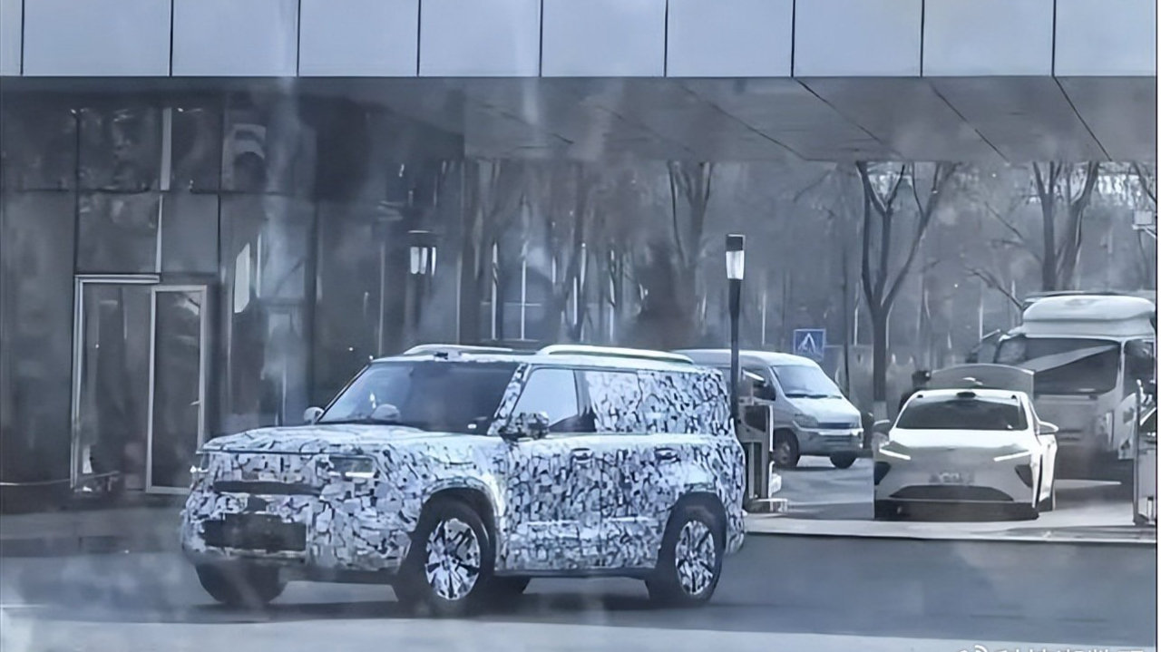 长城新款伪装车谍照曝光 硬派越野市场再迎新能源猛将