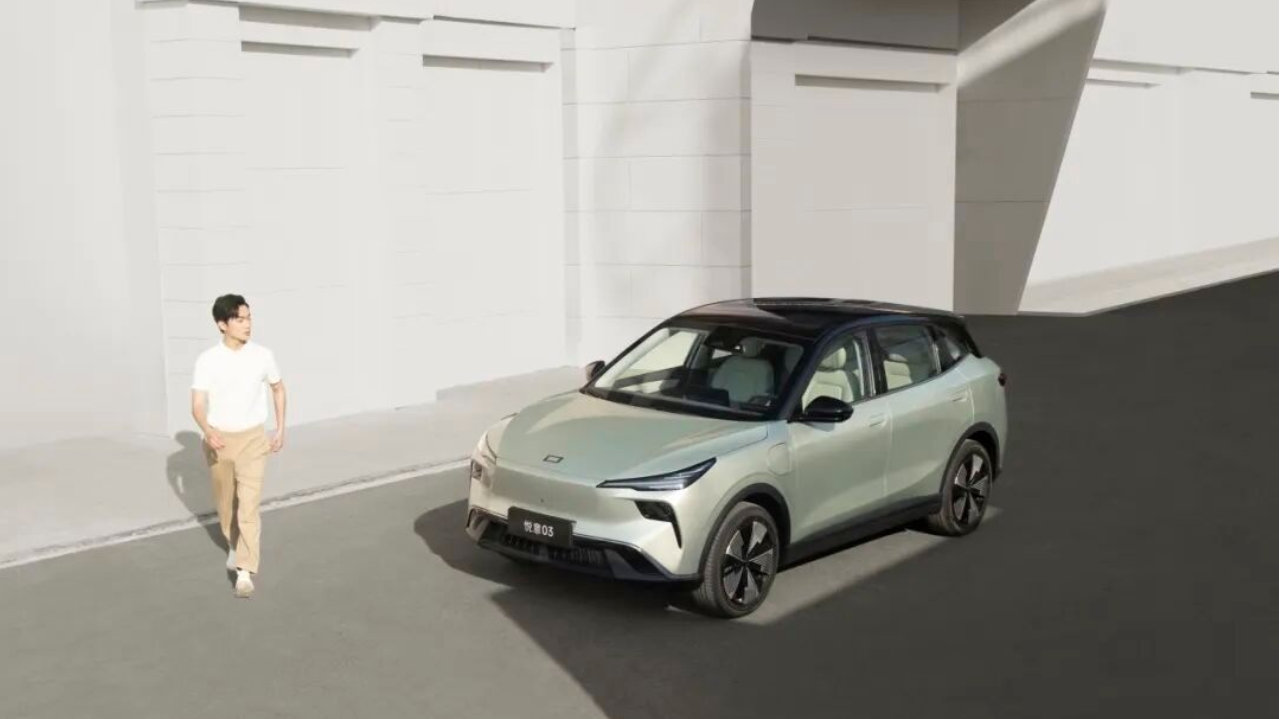 三大升级解锁冬日暖行 一汽奔腾悦意03欣享版10.99万上市