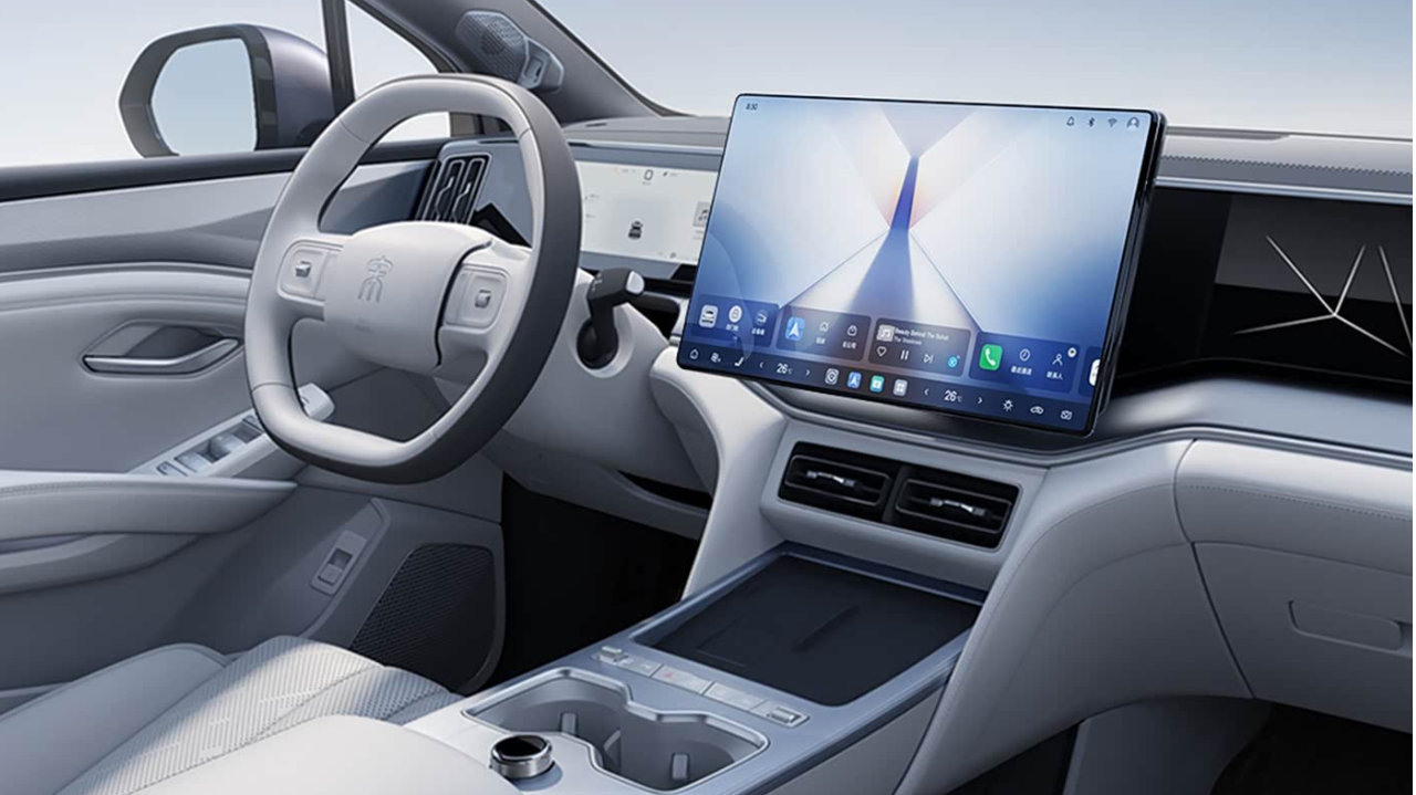 比亚迪宋Ultra EV内饰官图发布 提供大床模式 起售价18万？