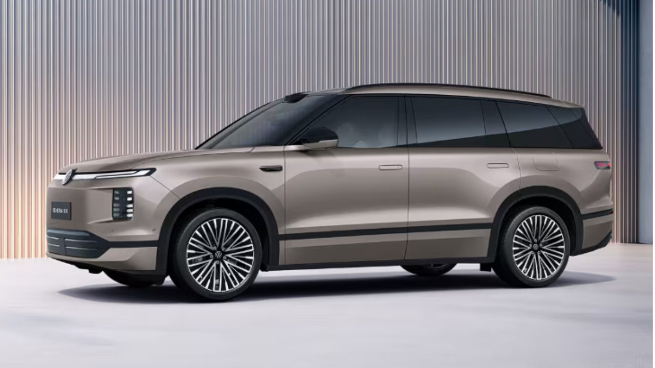 问界M9的德系平替？大众ID. ERA 9X内饰曝光，6座布局+后排大屏