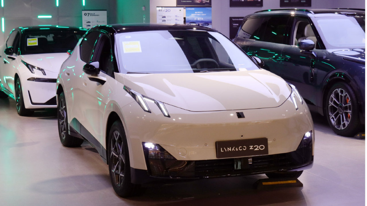 语音误关大灯致撞车、Z20销量暴跌92%，领克正在失去光环