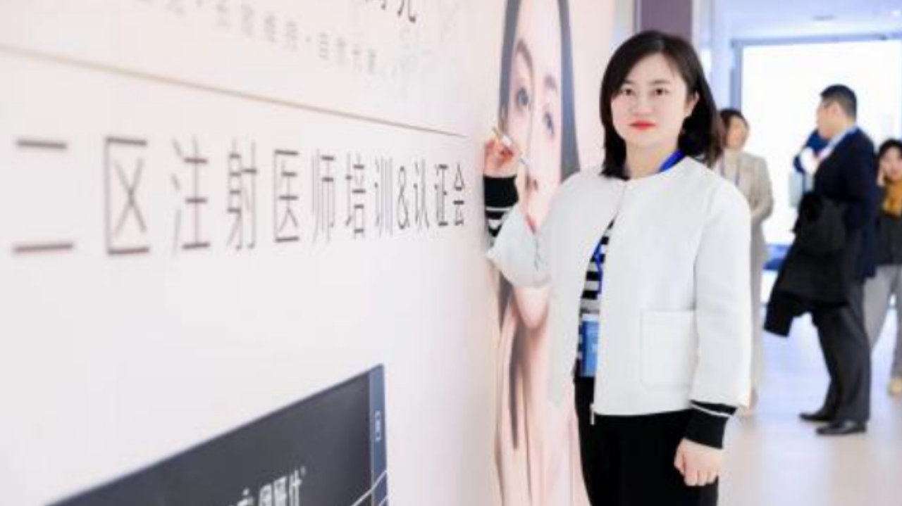 绵阳美莱邹佳院长:濡白天使深层塑形,骨相幼态的高级支撑 绵阳美莱邹佳院长:濡白天使深层塑形,骨相幼态的高级支撑