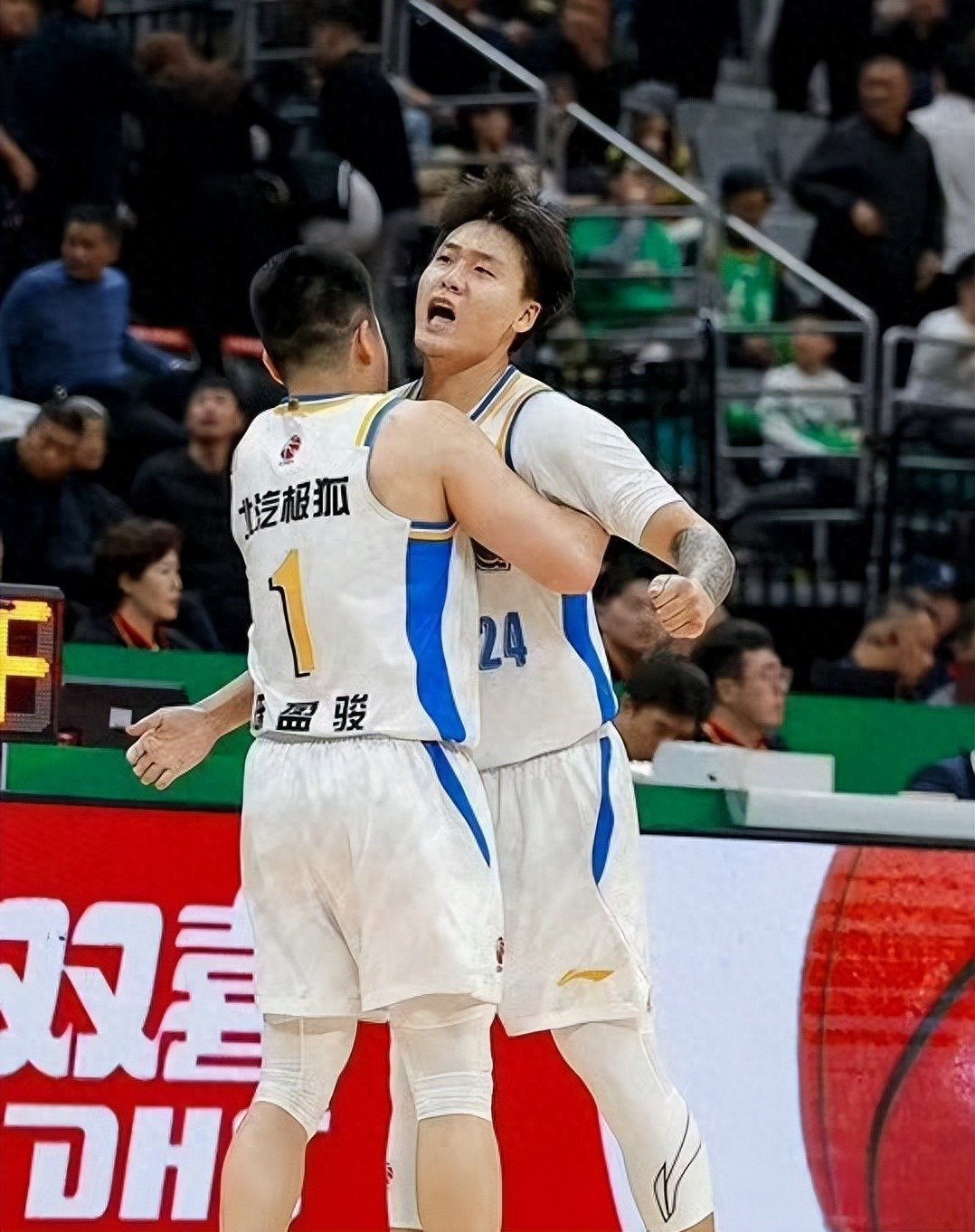 CBA爆大冷，吉林3分险胜北京！周琦罚球8中0，姜伟泽25+10立大功