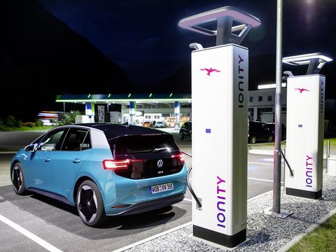 完善充电设施 大众计划2025年建立4000个充电桩