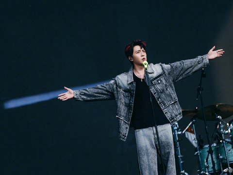 俞灏明太湖湾音乐节墨镜哥彩蛋引热议