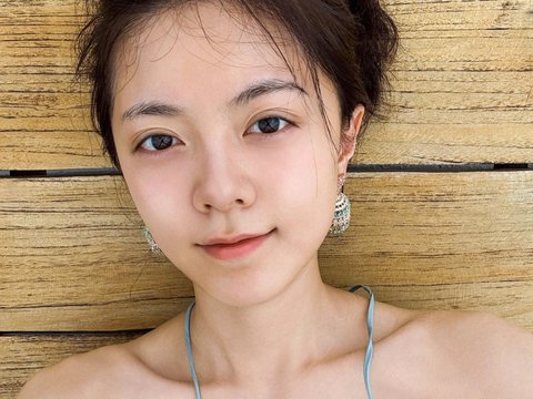 赵今麦短发白裙造型展现多面表现力