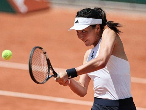 从6-1轻松碾压到一轮游,王欣瑜这场输球看得人满心憋屈 从6-1轻松碾压到一轮游,王欣瑜这场输球看得人满心憋屈