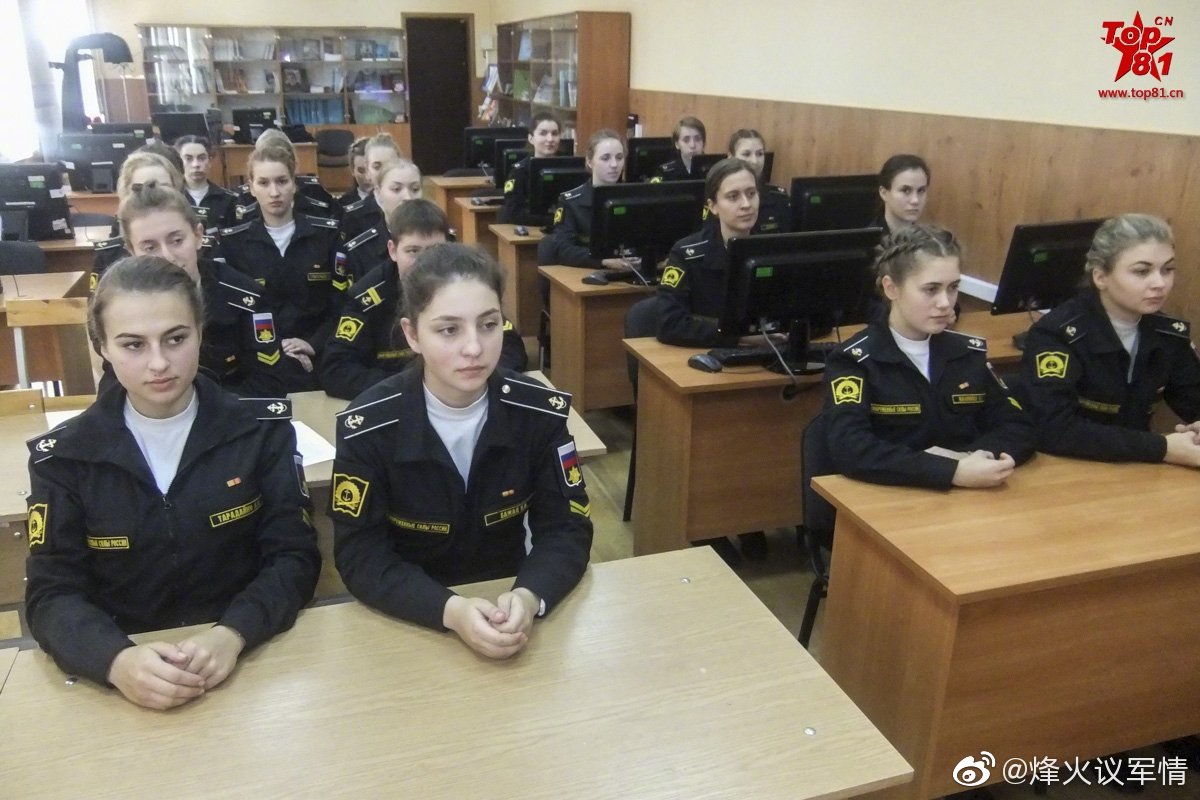 俄罗斯海军女兵