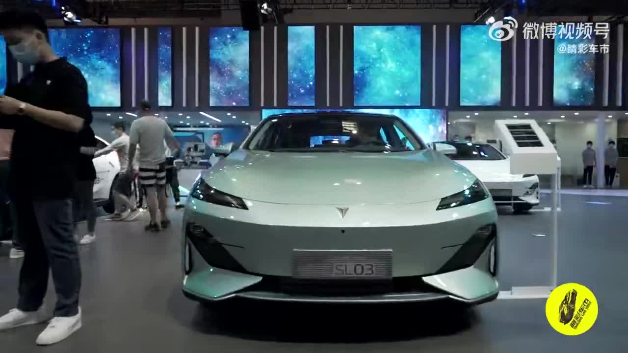 在2022重庆国际车展上……