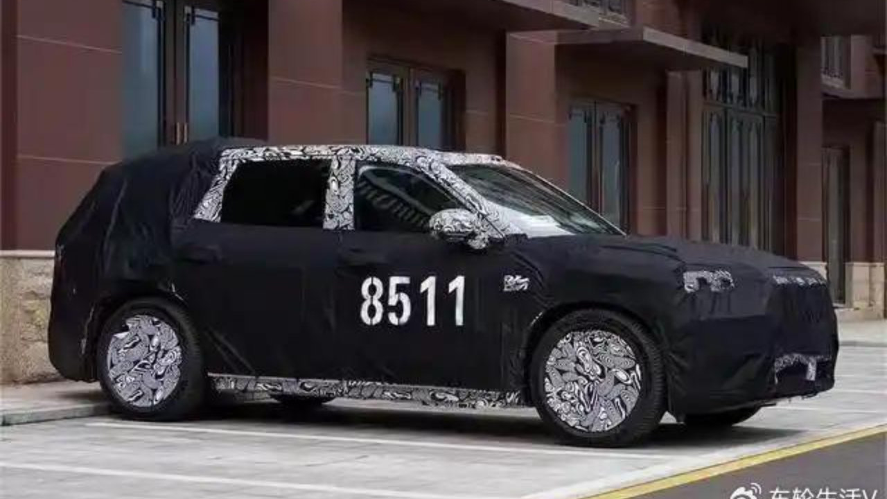 吉利控股势头有多猛？多款新车曝光，明年又要卷