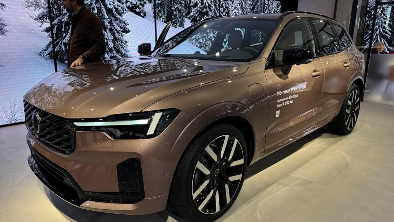 改了又好像没改！新款沃尔沃XC60实车亮相，插混电池扩大