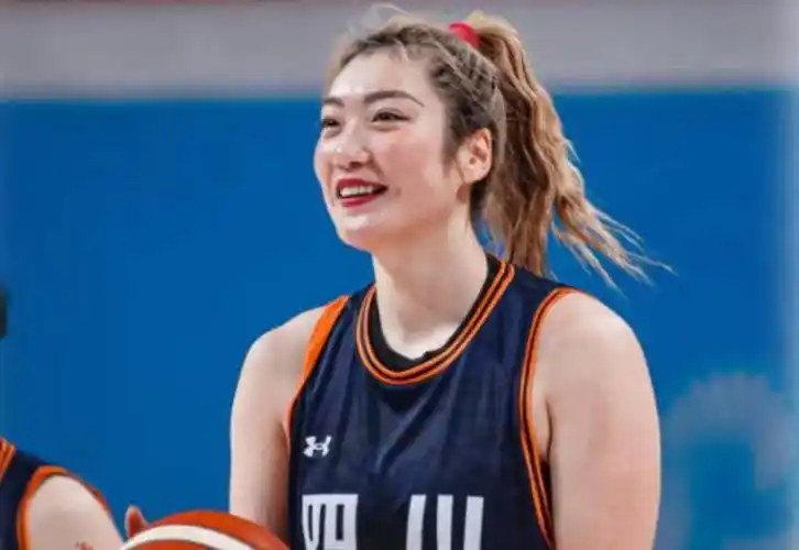 被爆冷，拿到亚军，四川奖金排名，李梦第5，韩旭第3，王思雨第2