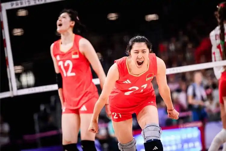 爆冷出局，吴梦洁落泪，李盈盈为何露笑容？谁注意惠若琪表态