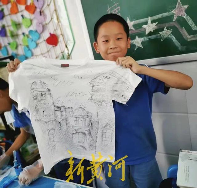 经济学家宋清辉12岁儿子坠亡,前一天被班主任点名,深圳龙岗教育局:已介入调查休闲区蓝鸢梦想 - Www.slyday.coM 经济学家宋清辉12岁儿子坠亡,前一天被班主任点名,深圳龙岗教育局:已介入调查休闲区蓝鸢梦想 - Www.slyday.coM