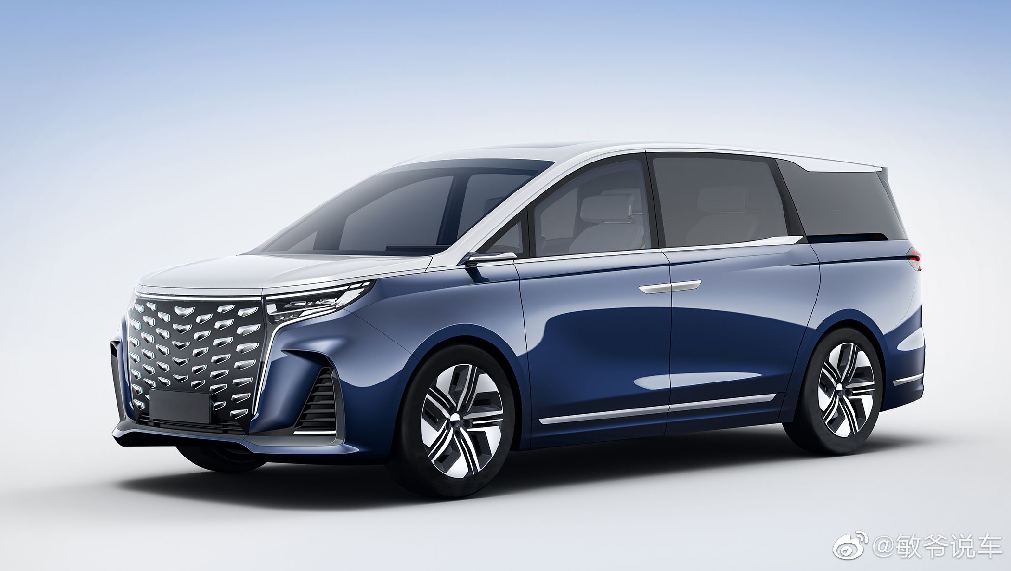 看来今年MPV群雄争霸啊，这双腰线，有那味儿了