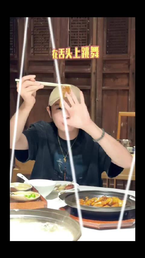 见发小，突然想起来自己小时候头发特别多