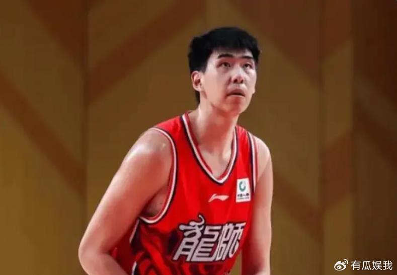 徐昕单场24分14篮板打脸杜锋，可入选国家队顶替周琦