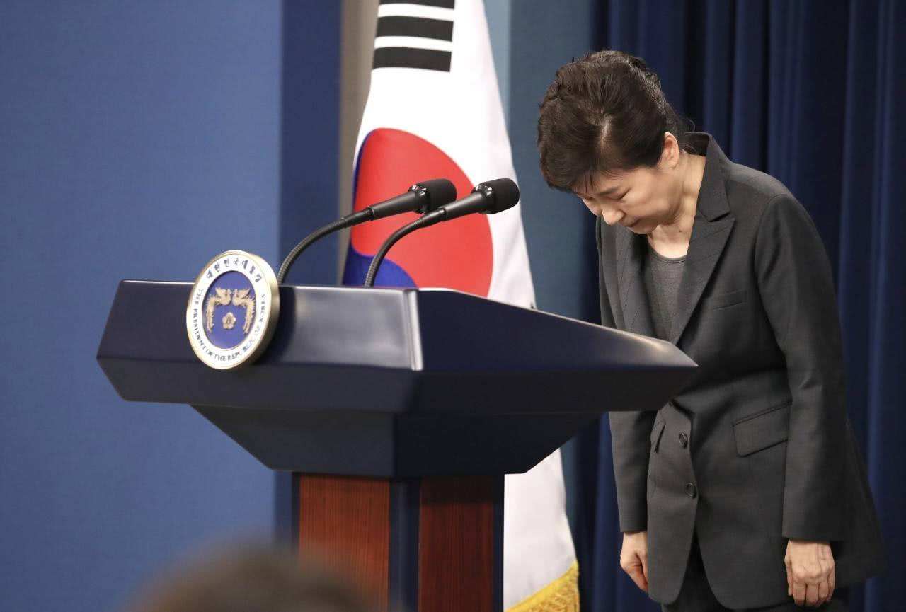 文在寅终于道歉！赦免朴槿惠后，一个重大问题浮现，<a href=