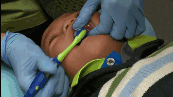 2岁宝宝一嘴牙齿全烂了,就是因为家长给他喝了这个!休闲区蓝鸢梦想 - Www.slyday.coM 2岁宝宝一嘴牙齿全烂了,就是因为家长给他喝了这个!休闲区蓝鸢梦想 - Www.slyday.coM