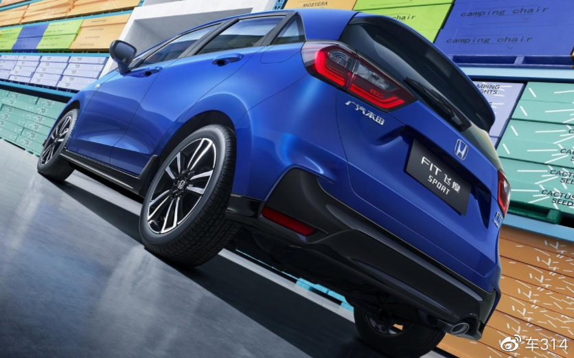 代步首选小型车 比亚迪海豚和本田飞度 选谁合适?