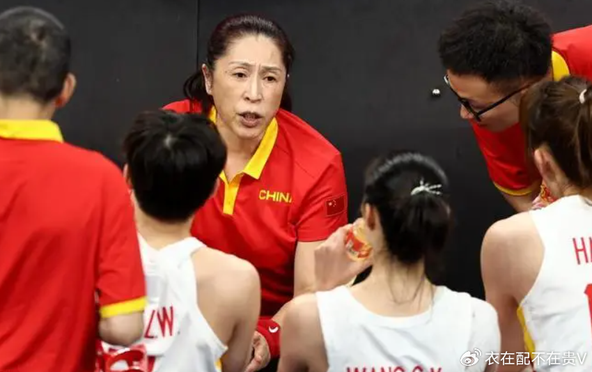 83比57大胜26分！女篮两冠王热身赛获开门红：郑薇复出首秀惊艳！