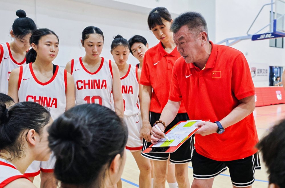 中国U16女篮vs新西兰前瞻：李月汝妹妹领衔 李建新剑指开门红