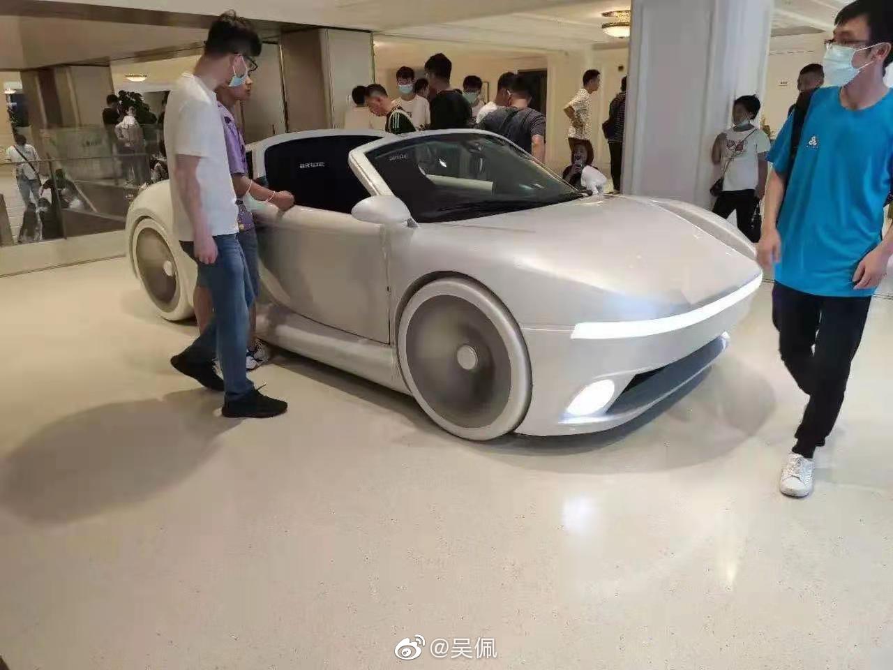 华为的概念车，其实只是个模型……