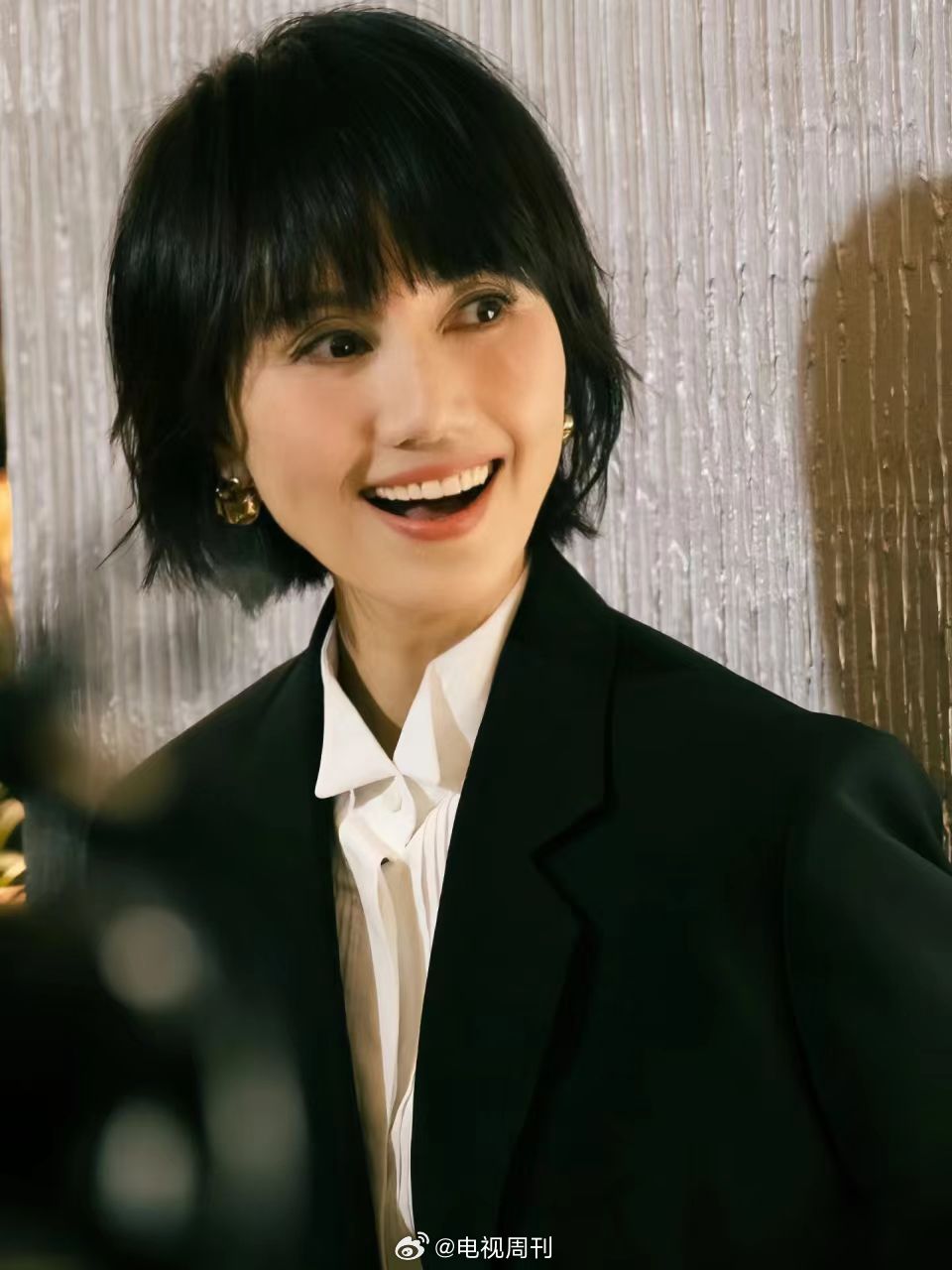 靳东演绎贺涵专一形象获赞