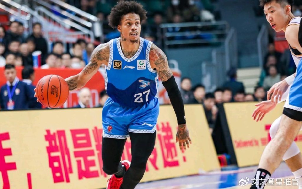 第四外援就位！CBA单场74分超级外援加盟青岛队，刘维伟未雨绸缪