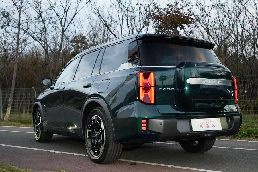 传祺ES9对比问界M7谁才是户外第二个家