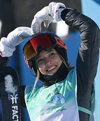 谷爱凌没听妈妈的话“保银牌”:我坚持做1620,我的动作从来没有女孩挑战完成过休闲区蓝鸢梦想 - Www.slyday.coM 谷爱凌没听妈妈的话“保银牌”:我坚持做1620,我的动作从来没有女孩挑战完成过休闲区蓝鸢梦想 - Www.slyday.coM