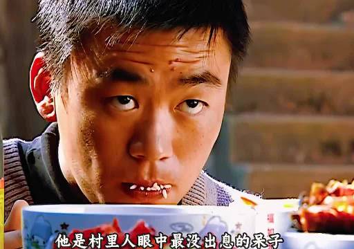 许百顺经过不懈努力终于让许三多当上兵