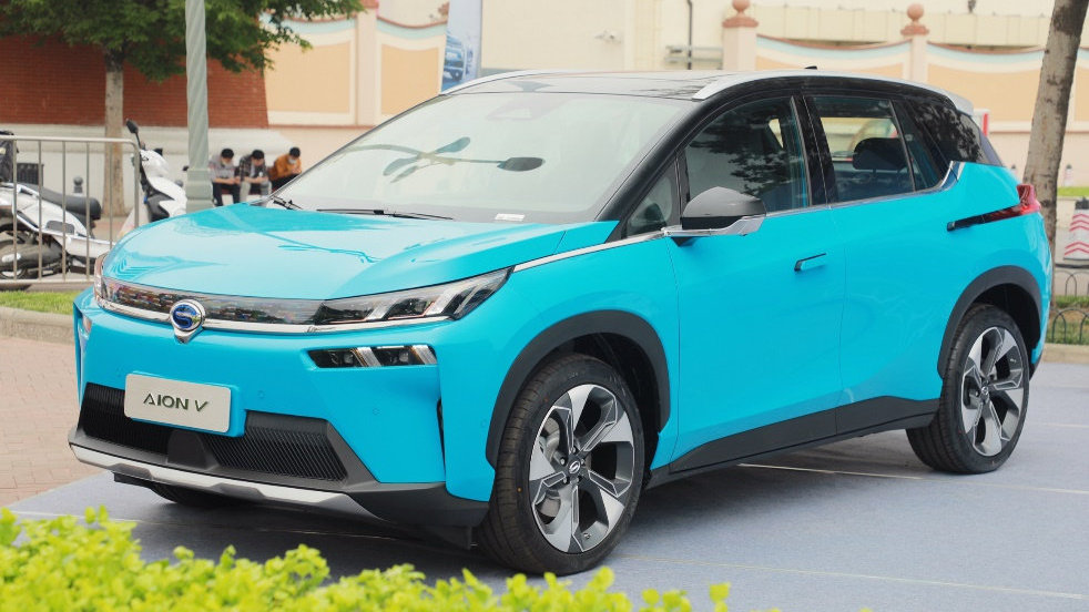 埃安V实车到店，17万起订引爆关注，第一阶段惊喜权益已抢空