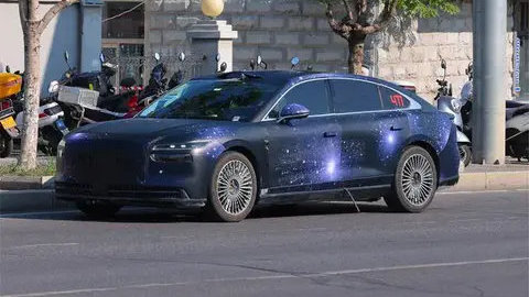 换装梦想家同款前脸并配备激光雷达：岚图追光L实车正式曝光