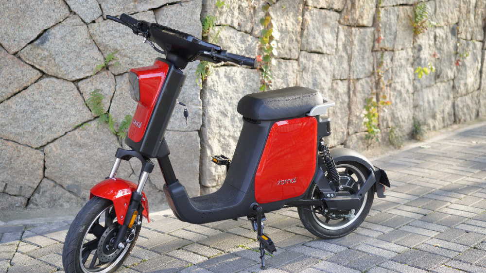 70迈智能电动车测评：能陪你回家的小爱同学是一种什么感受？