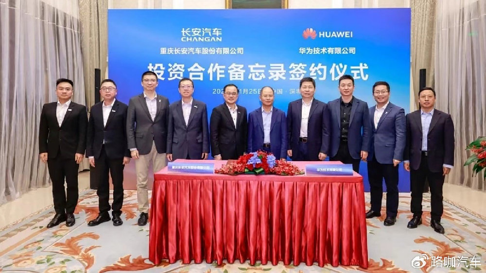 被华为抱紧之后，新能源大战的头号赢家，是深蓝？