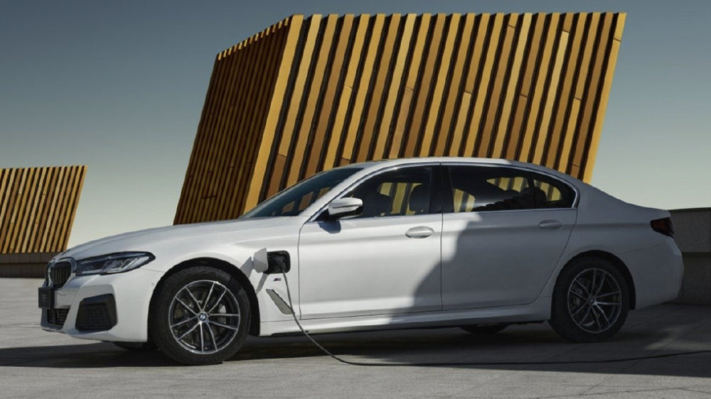 宝马中国，销量、品牌双双失利，问题出在了哪里？