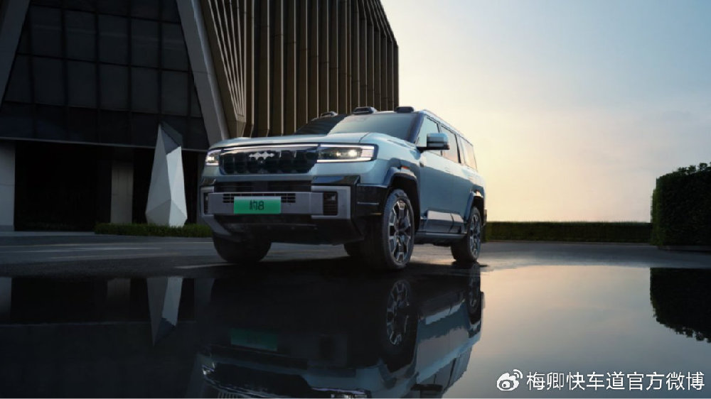 前有BBA，后有“华系998” 方程豹豹8仅60天交付破万