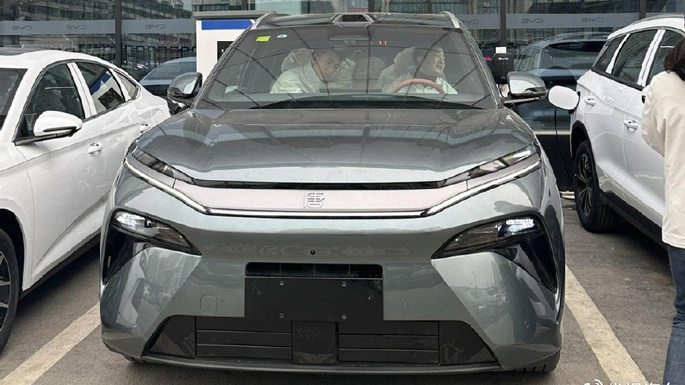 全新唐L实拍，预计4月上市，车内配冰箱，价格会有惊喜？