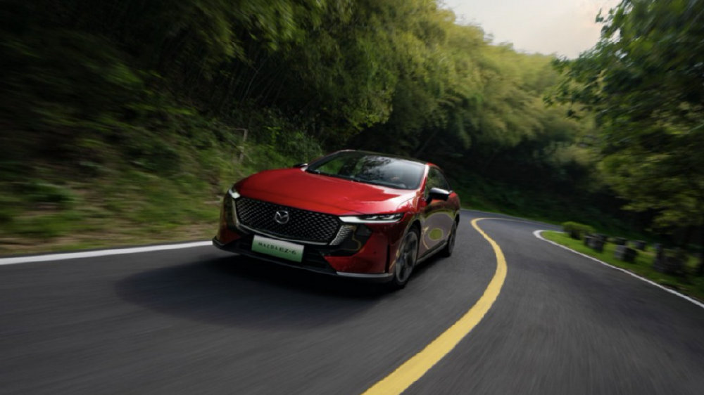 掀翻一口价，9.98万的马自达EZ-6才是真的杀疯了！