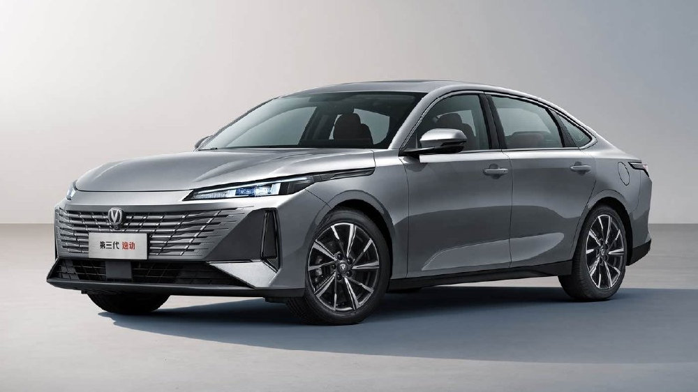 长安逸动正式上市，4.79万起，1.5T动力，该怎么选？