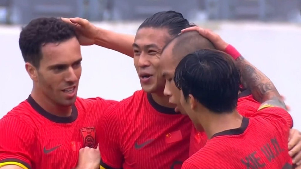 国足1-0中国香港！终结2连败+夺东亚杯季军，全场产生5个不争事实