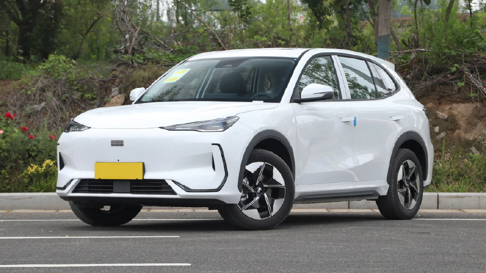 10万出头的预算，还要续航长、配置高？这几款纯电车型可以看看