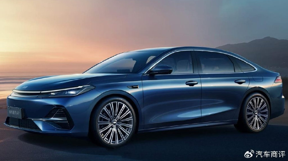 限时价8.18万元起！吉利银河A7上市，比普锐斯还省油