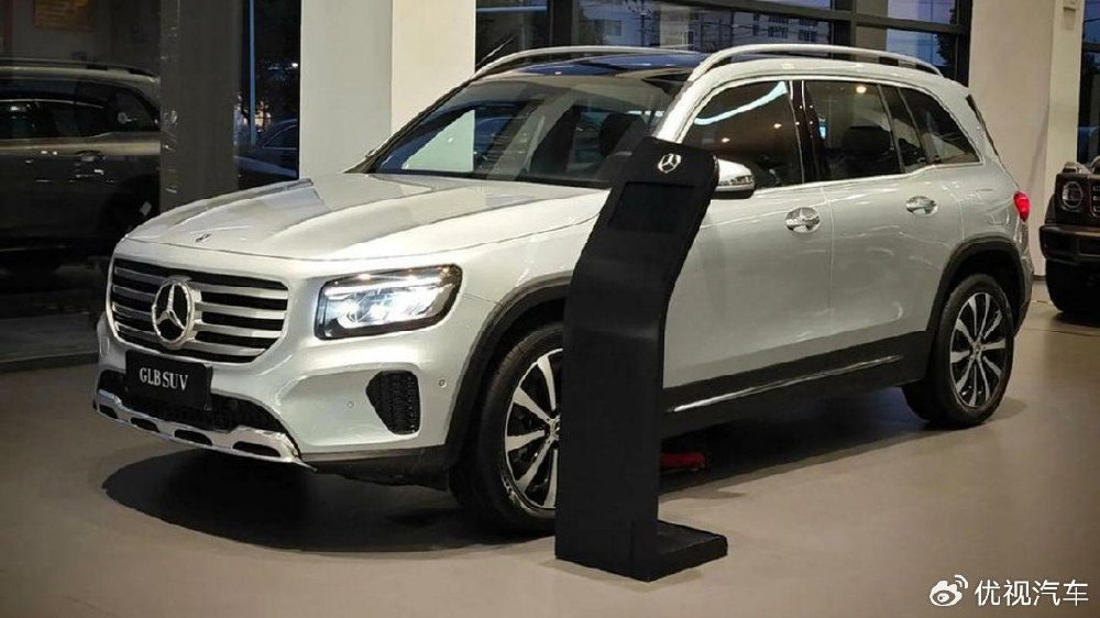 15万多就能买奔驰GLB，堪称性价比最高的奔驰，还不快抄底？