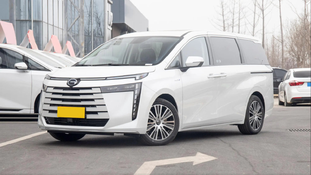 试驾传祺E8 PHEV：可电可油，综合续航1200公里，家用出行好帮手