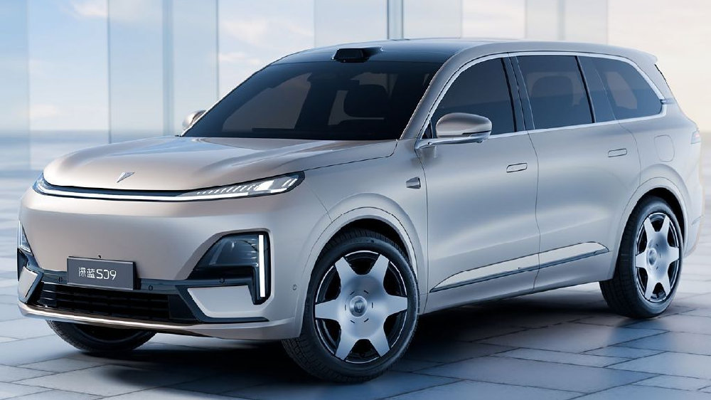 理想L9又一个对手来了，23.99万起，纯电续航最高310km